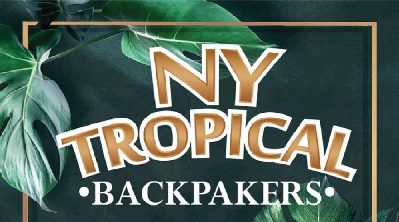 Ny Tropical Backpackers Hostel Desaru Exterior photo